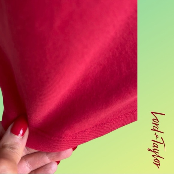 Lord & Taylor Red Fitted Short Sleeve T-Shirt - Picture 3 of 8